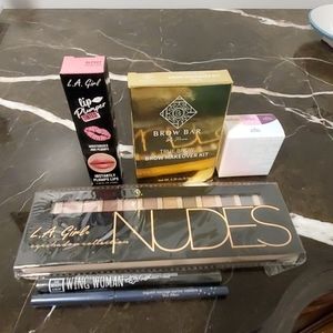 Makeup bundle